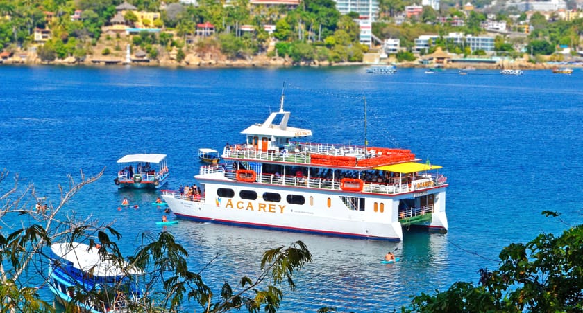 paseo en barco por la bahía de acapulco